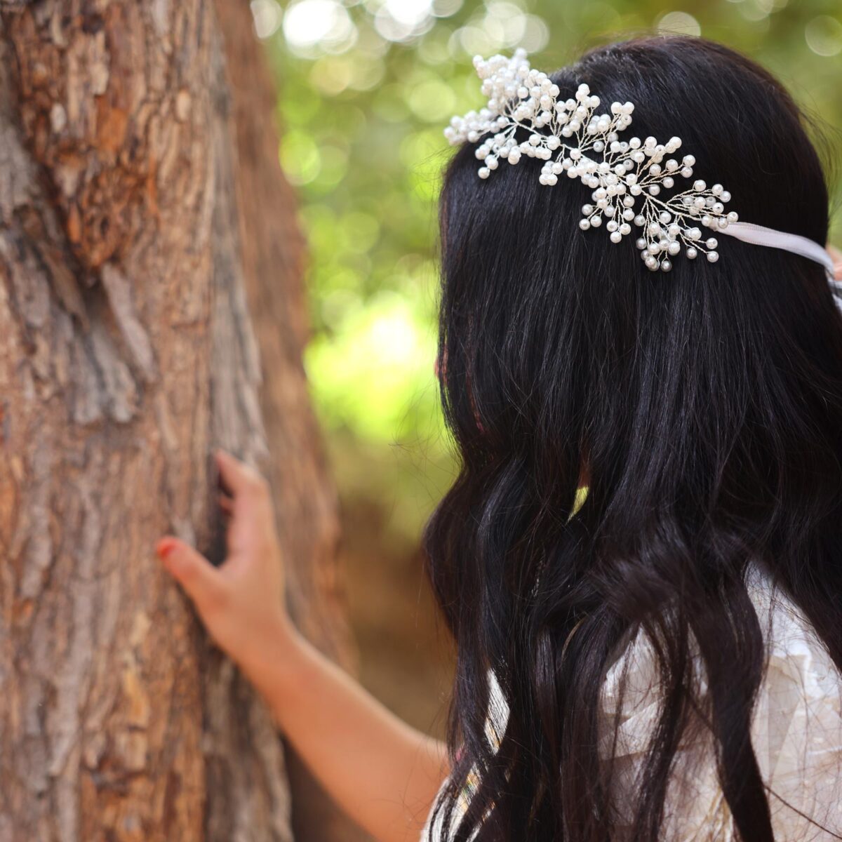 Classic Pearl Hairband - Image 2