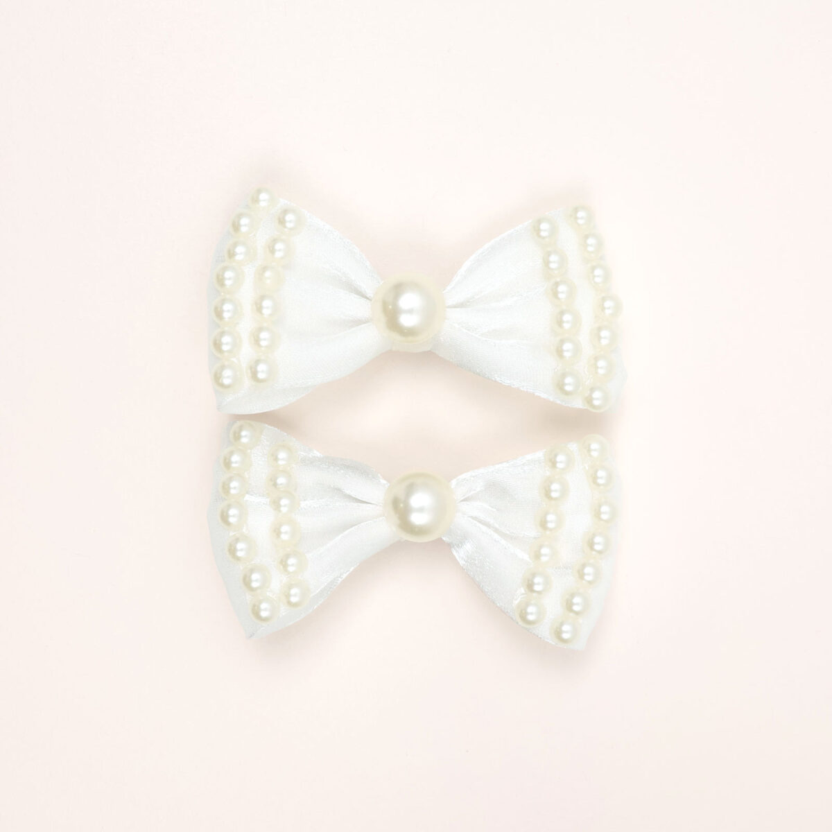 Elegant Pearl Bow Hair Clips - Image 1