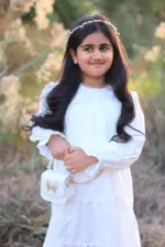 Butterfly Pearl Handle Crossbody Bag - Image 3