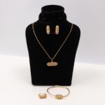 Gold Pendant Jewelry Set
