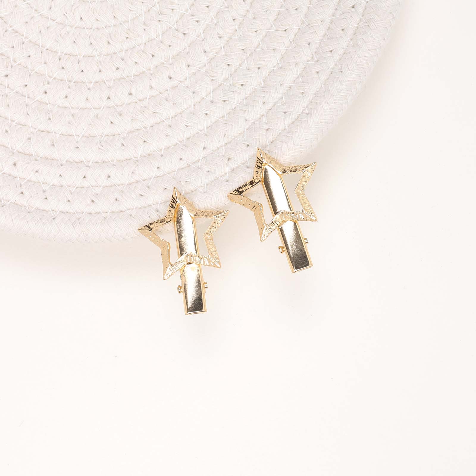 SA5GSHC2 Gold Star Hair Clips - Image 1